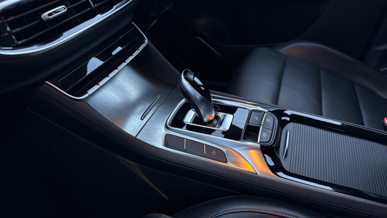 MG HS 1.5 T-GDI PHEV SE 5dr Auto Hatchback